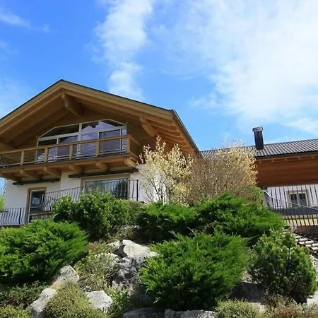 Chalet Mit Panorama Und Spa Lägenhet *