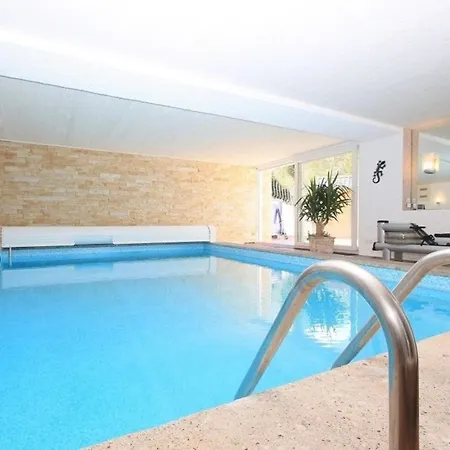Chalet Mit Panorama Und Spa *