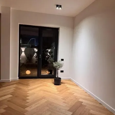 Chalet Mit Panorama Und Spa Lägenhet *